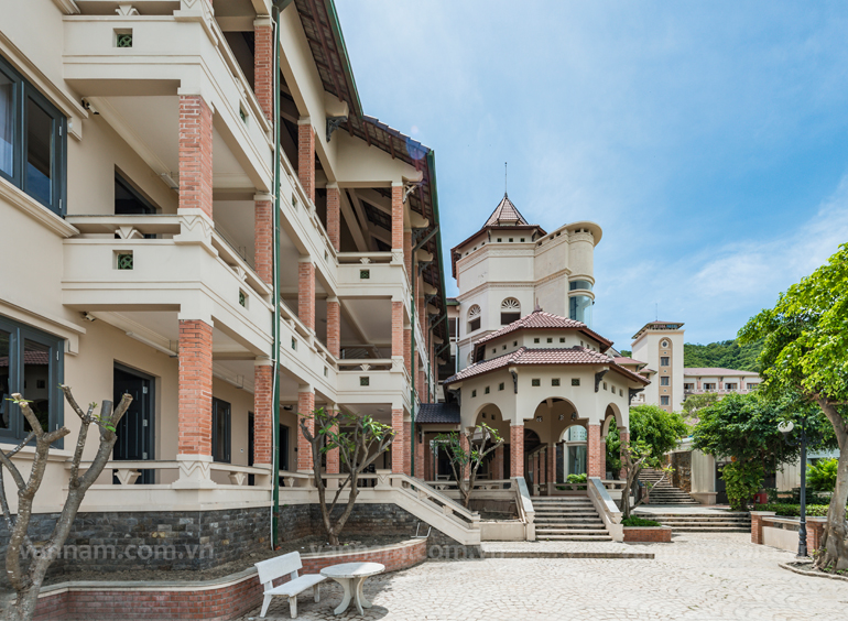 Trang trí nội thất khách sạn