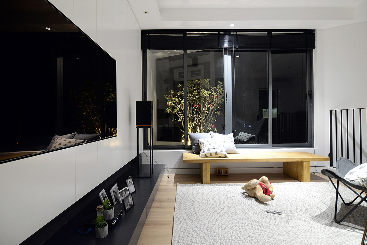 nhà xây trên đất méo KK House Minimal Design